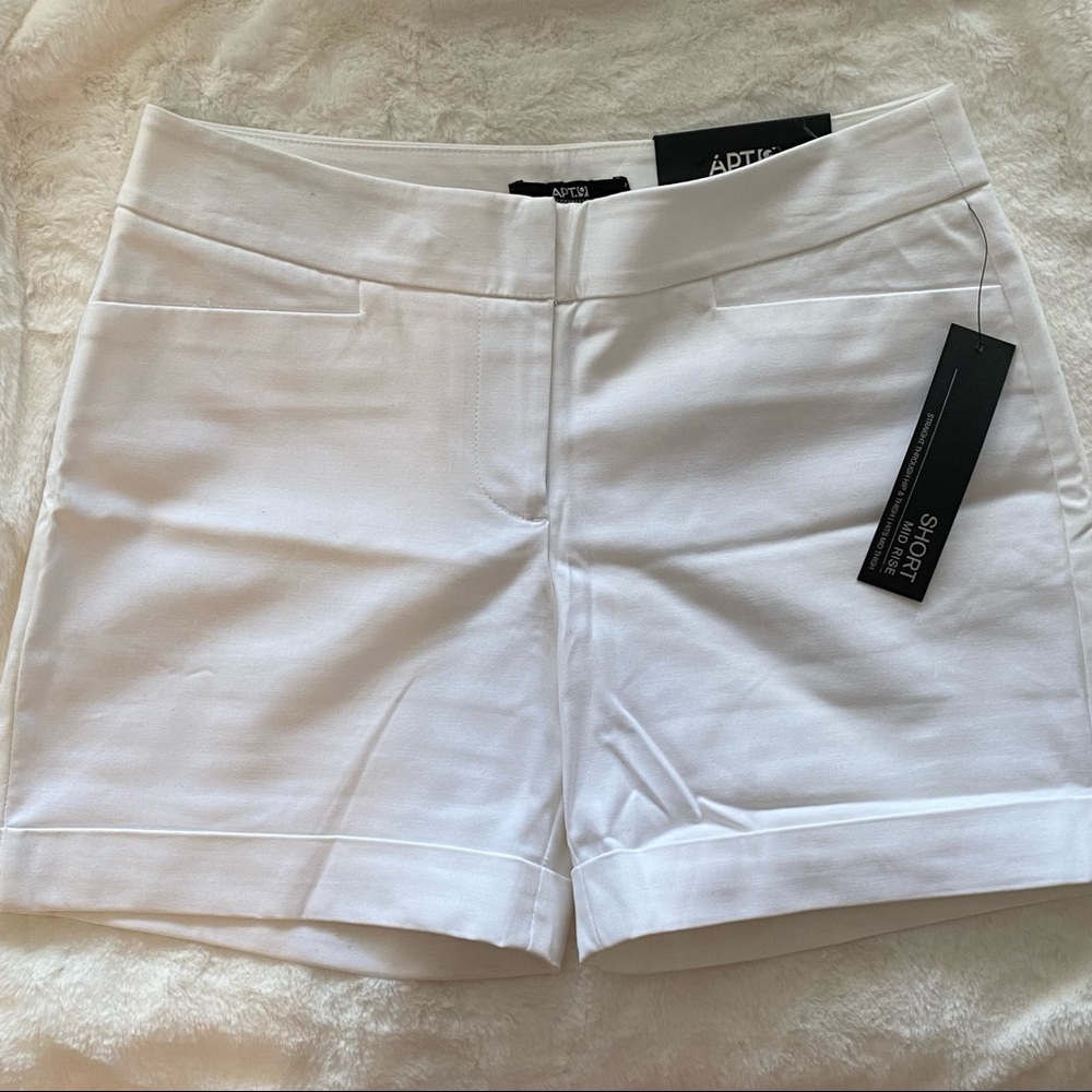 APT 9 White Midrise Shorts